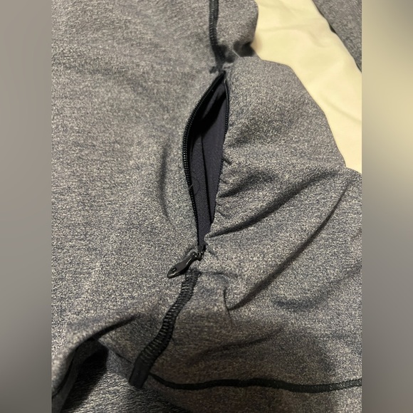 Lululemon Kriss Cross 1/2 Zip - Picture 6 of 15